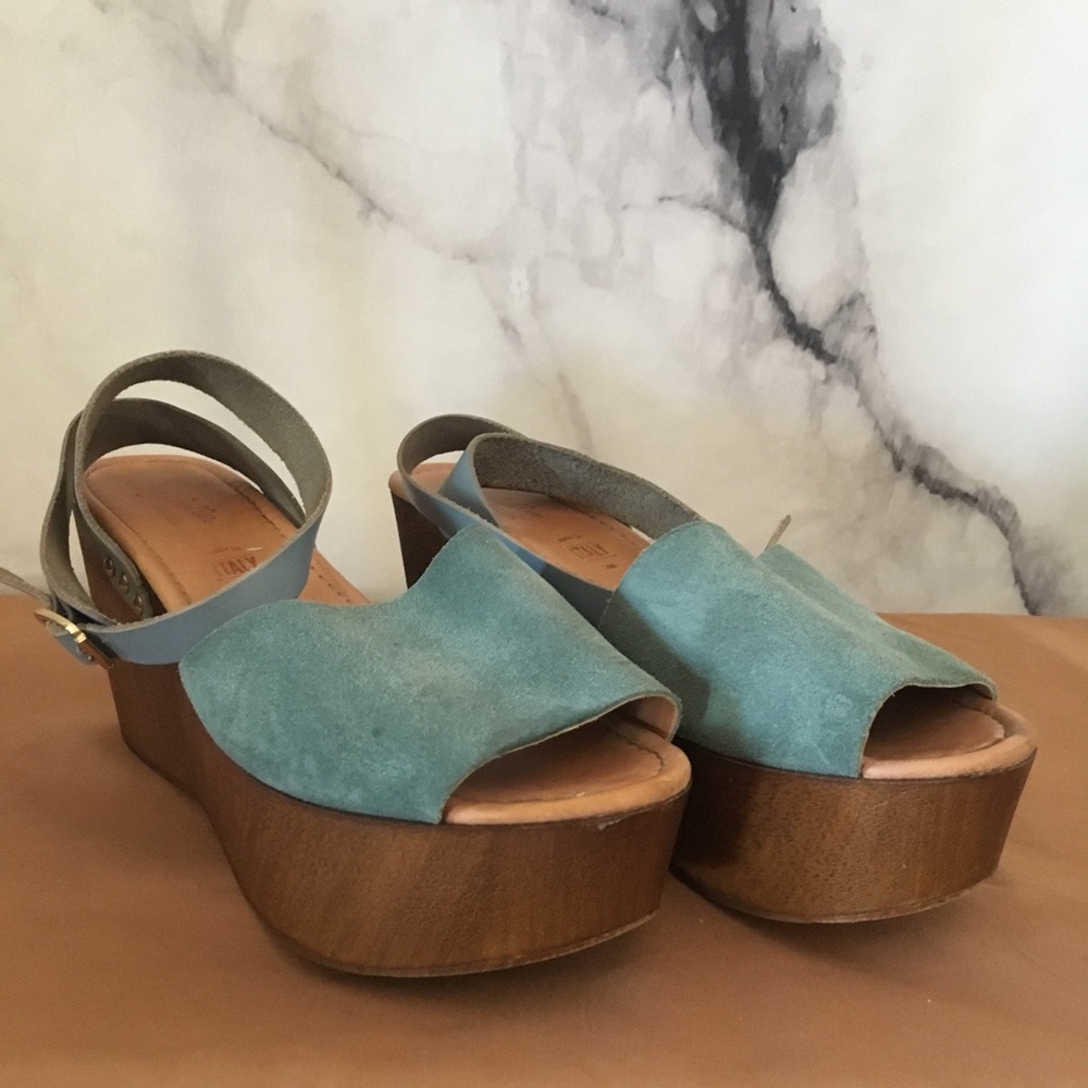 Seychelles Baby Blue Suede Platform Wedge - Sz. 10